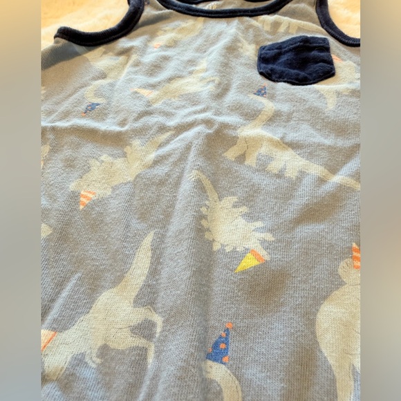2018 Baby GAP Dinosaur Party Hat Romper - 3/6 Months - Picture 5 of 9